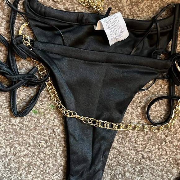 Black 3 piece bikini set - Picture 5 of 7